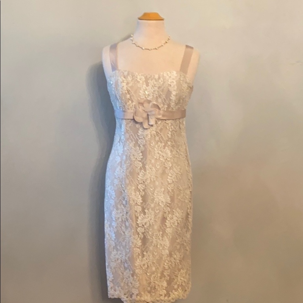 Destinations by Mon Cheri, Ivory, Size 10